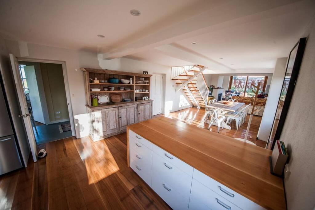 Villa *Newly Relisted* Coach House At Lisdillon Vineyard Little Swanport Exterior foto
