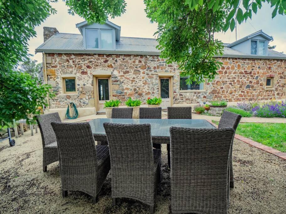 Villa *Newly Relisted* Coach House At Lisdillon Vineyard Little Swanport Exterior foto