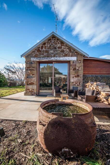 Villa *Newly Relisted* Coach House At Lisdillon Vineyard Little Swanport Exterior foto